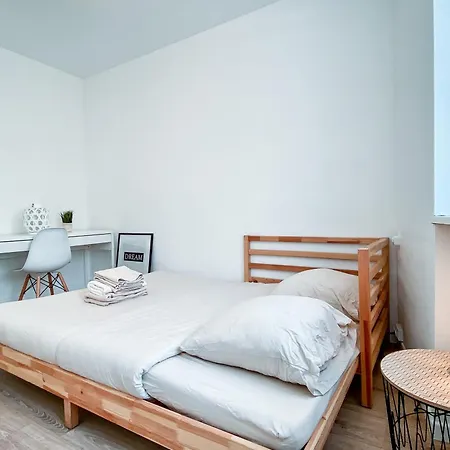 Lägenhet Le 16 - Proche Du Centre *